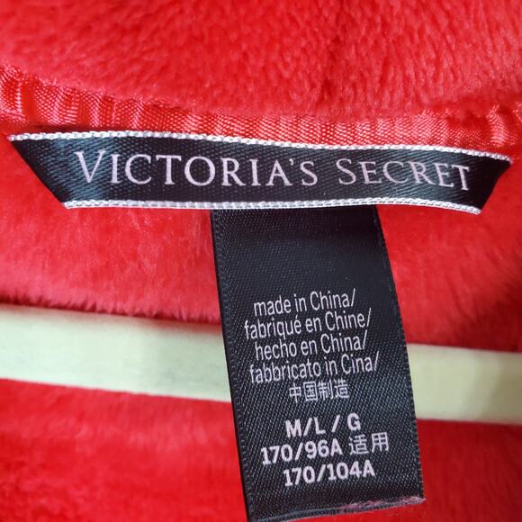 Victoria's Secret Red Embroidered Love Cozy Plush Short Robe Size Medium Large - Picture 3 of 9